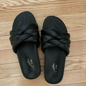 Size 8 Black Leather Seychelles Braided Slide Sandals